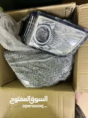  2 طقم كشافات تويوتا 4 رونر  headlight  toyota 4 runner