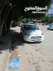  5 فورد فوكس 2014  لون أبيض ( كاش او نقل معامله  عن طريق البنك الاسلامي وقسطها   خفيف جدا
