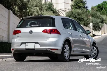  1 E-golf 2015 بحالة ممتازة جداً وارد أمريكي اصل الماني  سيارة مش ناقصها ولا شي ترخيص حتى شهر 4-2026