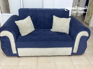  1 طقم كورنر 9 مقاعد لون كحلي وبيج استعمال خفيف بداعي السفر