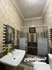  16 شقة مميزه للبيع في طبربور شارع الحج  قريب من بيت معان بسعر مغري 52000