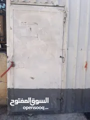  3 باب سحاب جديد ثقيل وفيه باب خدمات لقياس موجود بلصور بسعر حرق