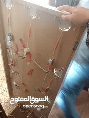  20 تخت مع مفرش وفرشه ضغط مع مراي مضيئه وتواليتين ابيض تعليق والتخت تنجيد ابيض خشب لاتيه