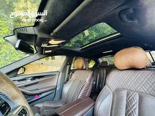  11 BMW 530e 2022
