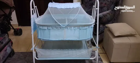  2 عرباية اطفال مع تخت