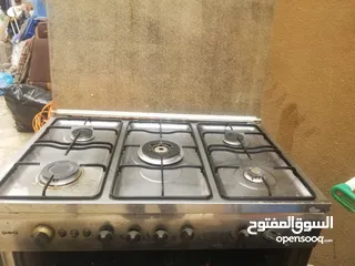  1 gas stove& Mike oven
