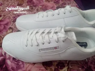  3 حذائين ريبوك غير مستعمل صناعه فيتنام