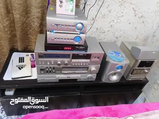  4 مسجلات و سماعات