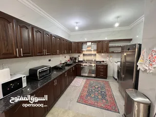  18 2 APARTMENTS 175M EACH WITH 450 M OUTSIDE IN DABOUQ.
