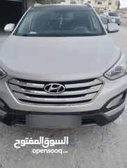  4 للبيع هونداي سانتافيه 2014
