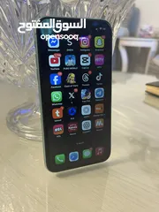  4 iPhone 11 للبيع