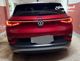  1 Id4 cross pur + 2021 بحالة الوكالة لون خمري