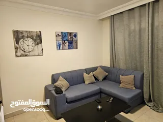  8 استوديوهات سوبر ديلوكس يومي او أسبوعي للإيجار في عمان السابع  يوجد تكيف مركزي و خدمة الواي فاي ومجهز