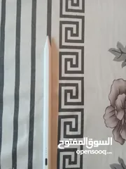  1 قلم ايباد للبيع ب5  مع كرتونته
