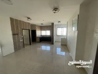  3 شقة للايجار بمنطقة ال17 بيتونيا