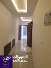  16 طابق اخير مع روف دوبلكس فاخر لم يسكن لقطه وبسعر مغري جداااا عرض خاص يا بلاش في أرقى واجمل مناطق خلدا