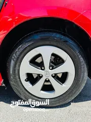  17 تويوتا بريوس2014 فحص كامل ماشيه 120000mفقط استخدام شخصي مالك واحد بحالة الوكالة للبيع من المالك