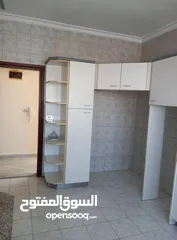  11 شقه طابقية للاجار