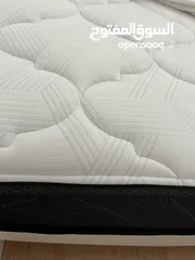  4 فرشه كينج  حجم مقاس 200x 180 cm  استخدام 10 اشهر فقط.  ممتازه الحال متل الجديد بتخدمك بحدود  10 سنين