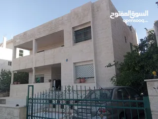  1 عمارة مكونة من طابقين للبيع تصلح لبناء ثلاث طوابق اضافية تم تنزيل السعر