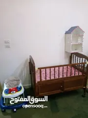  4 تخت اطفال تب نظافة للبيع المستعجل