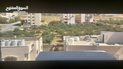  3 شقة سوبر ديلوكس مع مطبخ راكب لامينيت في موقع مميز بالكوم الغربي شفا بدران