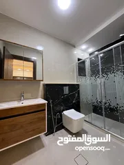  11 شقق ط2 او3 للبيع في الجبيهة ابو العوف عمارة على شارعين تشطيبات فخمة مساحة 177م