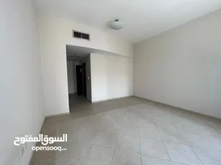  23 (محمود سعد)ثلاث غرف وصالة للايجار السنوي في الشارقة المجاز1 بتشطيب راقي جدا سهل لمخرج ل دبي