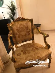  2 طقم صالون كامل للبيع بحالة ممتازه