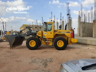  8 لودر فولفو 120 سي
