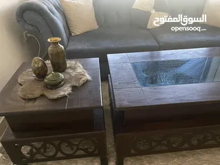  2 طقم طاولات خشب بحالة جديدة