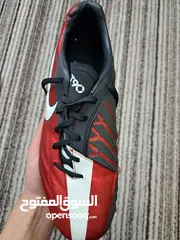  2 حذاء نايك T 90 رياضي اصابع لكرة القدم اصلي 100 % جديد غير مستخدم نهائيا بحالة الشركة  مقاس 45