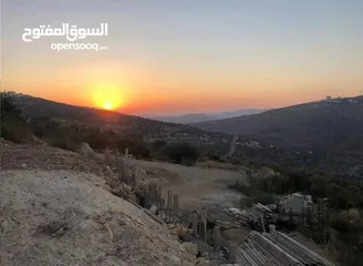  2 بناء قائم على قطعه ارض مساحة 800 متر