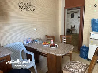  6 شقة مساحة 215م للبيع خلف مستشفى الراهبات الوردية