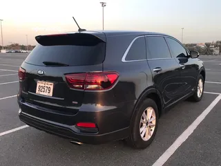  18 ‏2019 Kia Sorento LX (UM)