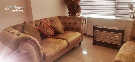  5 طقم كنب مكون من كنبايتان