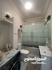  9 شقة أرضية مميزة مع حديقة وكراج مستقل للبيع بداعي السفر