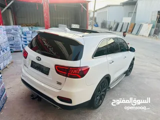 3 كيا سيرنتو