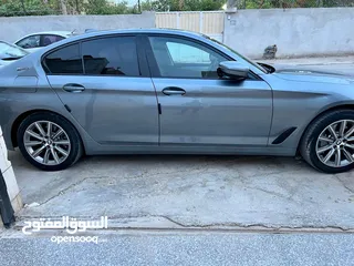  6 بي ام دبليو 2020-2019 530e للبيع (BMW 530e hybrid plugin)