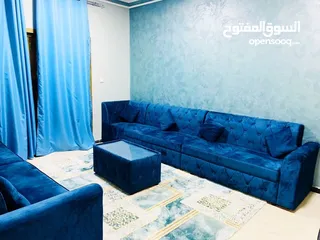 4 غرفه وصاله مفروشه بالكامل للإيجار الشهري فس النعيميه مقابل فندق رمادا بلاك