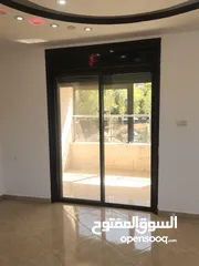  8 للايجار بالمصايف  قرب  وخلف وزاره المالية ع شارعين مفتوحه