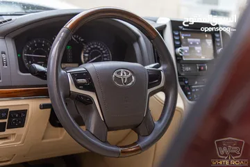  3 Toyota Land Cruiser 2016 Gx-r V8   السيارة بحالة الوكالة و قطعت مسافة 116,000 كم فقط