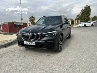  7 بي ام دبليو X5 لون اسود موديل 2022 Mكيت فل كامل فحص كامل وارد وكاله عمان