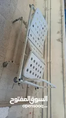  2 سرير طبي في حالة جيدة