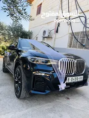  3 BMW X7 40i 2019 M Package