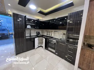  4 مطبخ معرض للبيع بسعر مغري