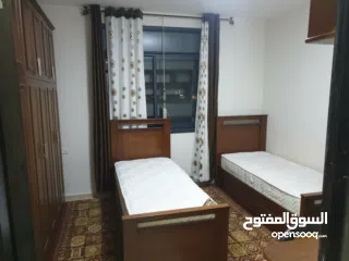  5 شقة مفروشة للبيع / بيرزيت / مقابل الجامعة