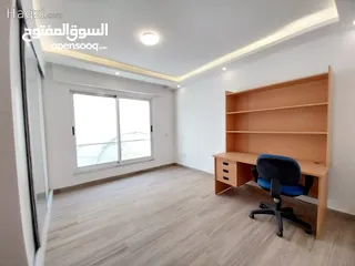  4 شقة غير مفروشة للإيجار 450م2 ( Property 19120 ) سنوي فقط