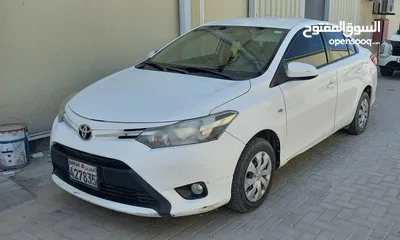  2 Toyota Yaris 2017