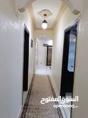  8 شقه للبيع مساحه 225م 4 نوم تشطيبات فلل في إربد جنوب مسجد علياء التل